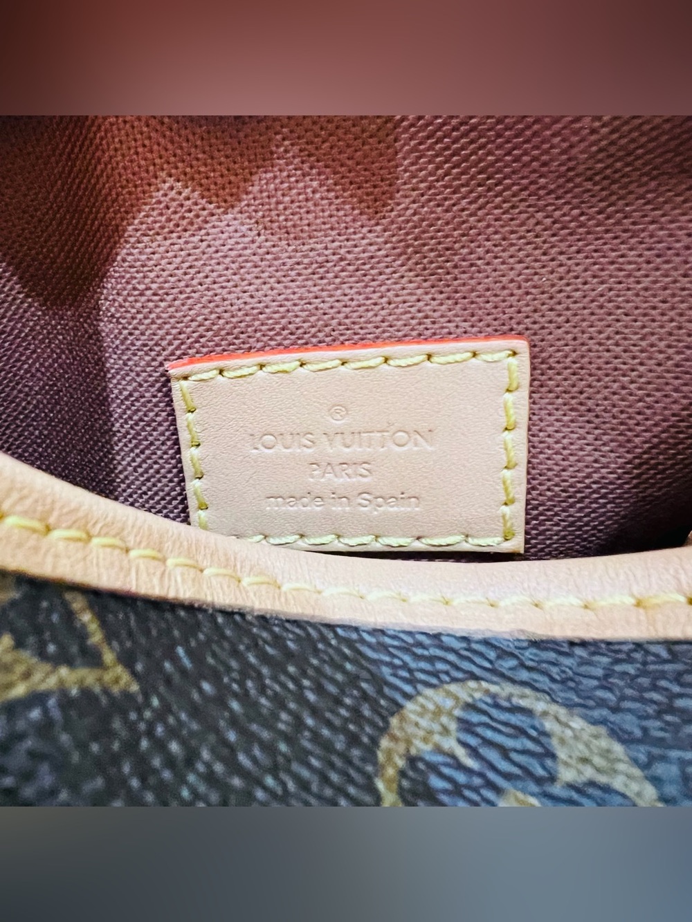 Louis Vuitton fold me pouch - Picture 15 of 16